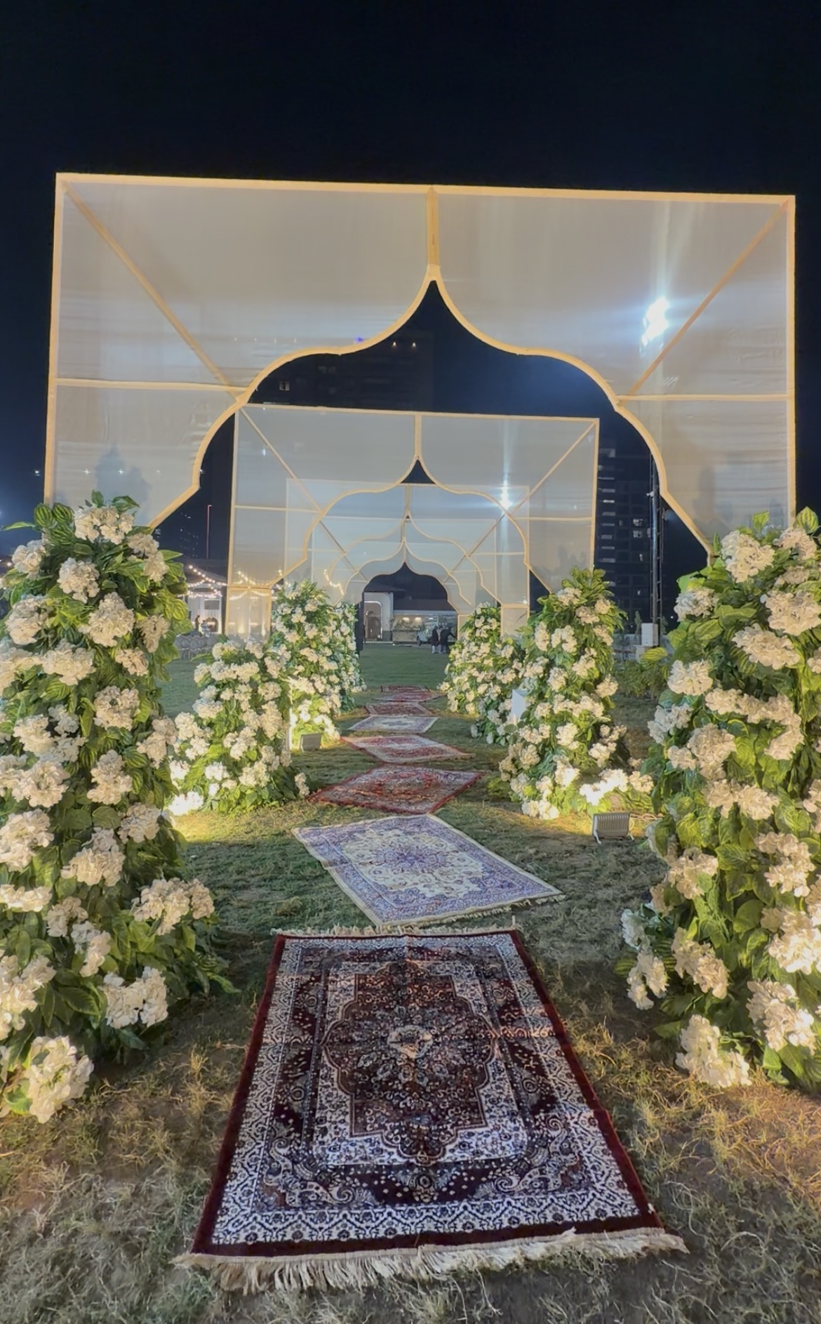 Outdoor luxury wedding